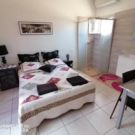 Grande Chambre Dans Villa Proche De La Plage Sète Buitenkant foto